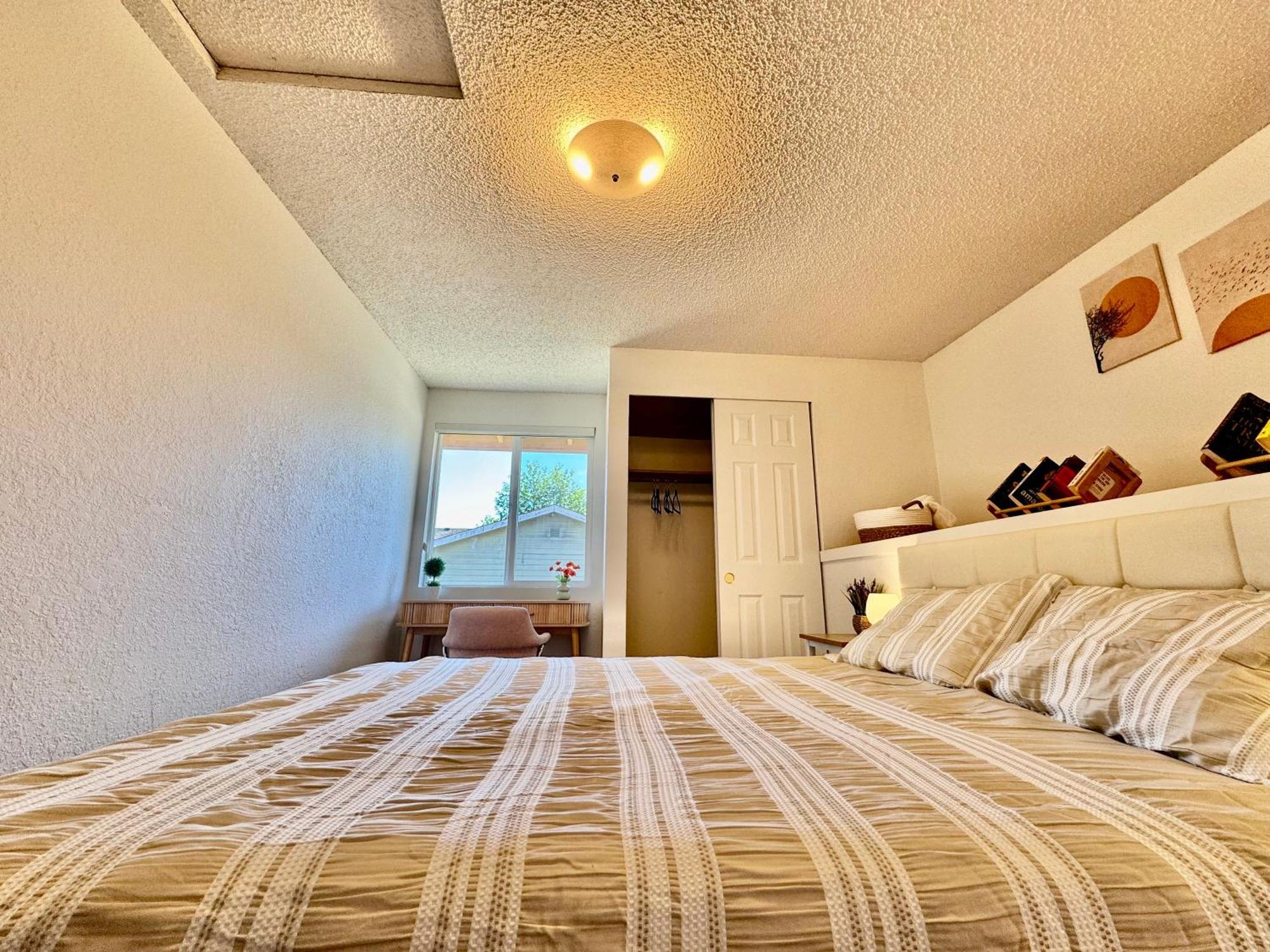 Besa Homestay Near Beach And Seatac Airport - Shared Bathroom With Max 2 Guests Des Moines Eksteriør bilde